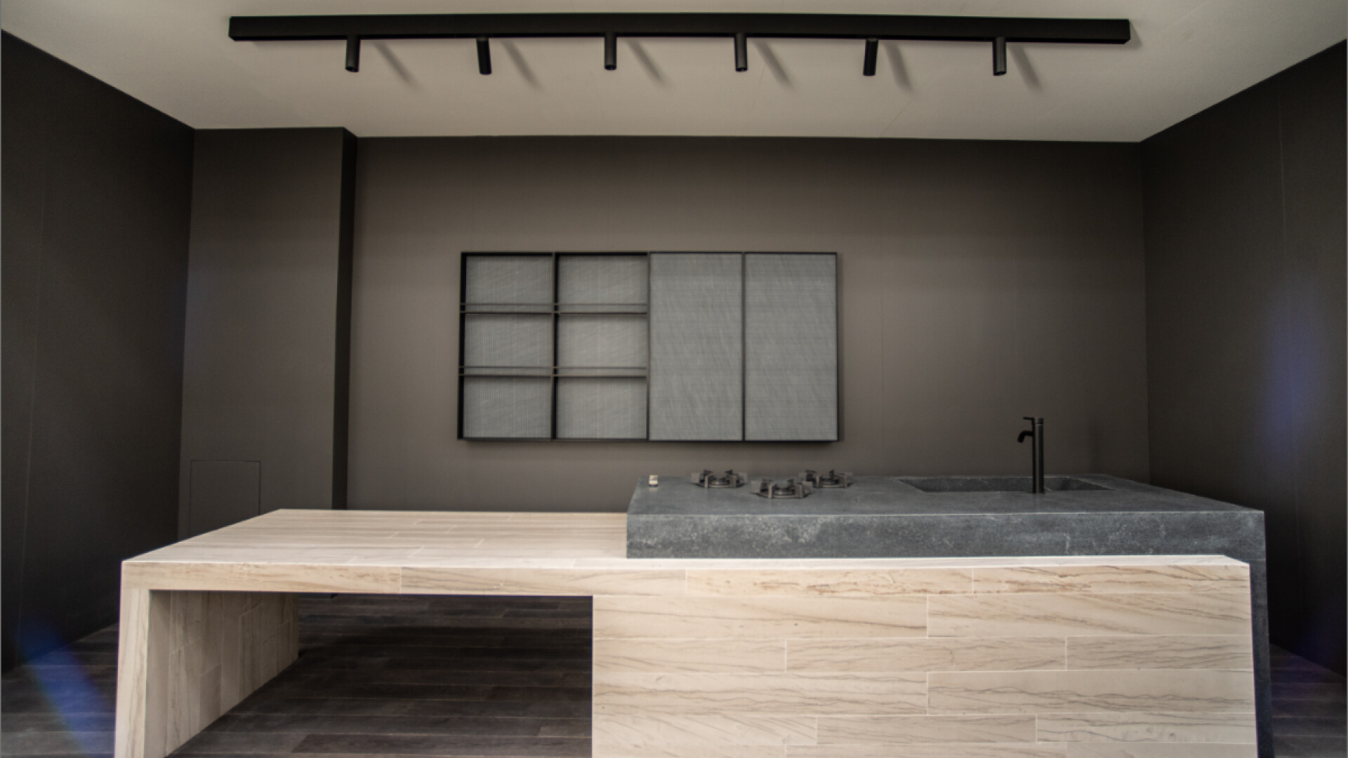 Natural Stone Kitchens: Beautyfood, designed by Favorita